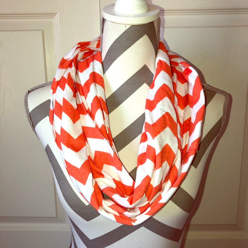 Infinity scarf